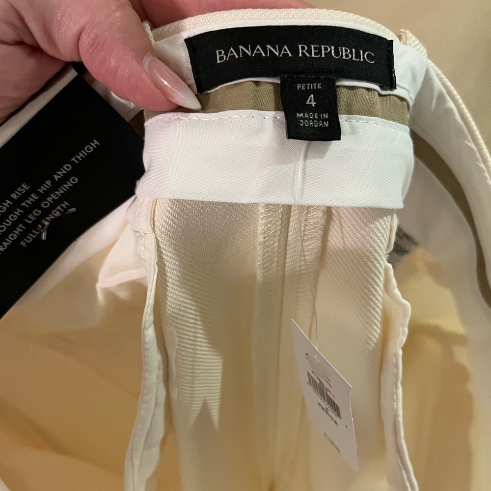 NEW W/ TAGS Banana Republic Lido Straight Italian Wool Pant size 4P, Cream Color - Picture 4 of 14